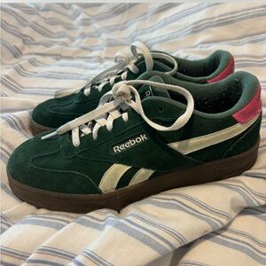 Reebok Green Sneakers with Pink Highlights